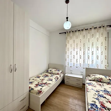 Apartment Lovely 2-bed In Gjiri I Lalzit