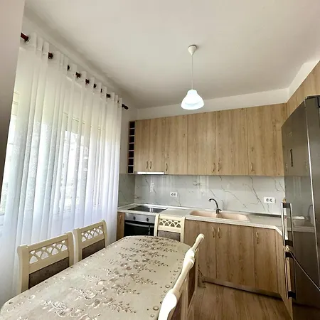 Apartment Lovely 2-bed In Gjiri I Lalzit Durrës