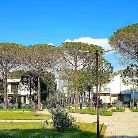 Lovely 2-bed In Gjiri I Lalzit Apartment Durrës