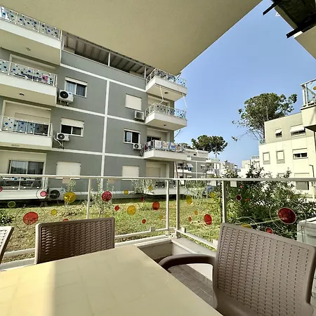 Appartamento Lovely 2-bed In Gjiri I Lalzit